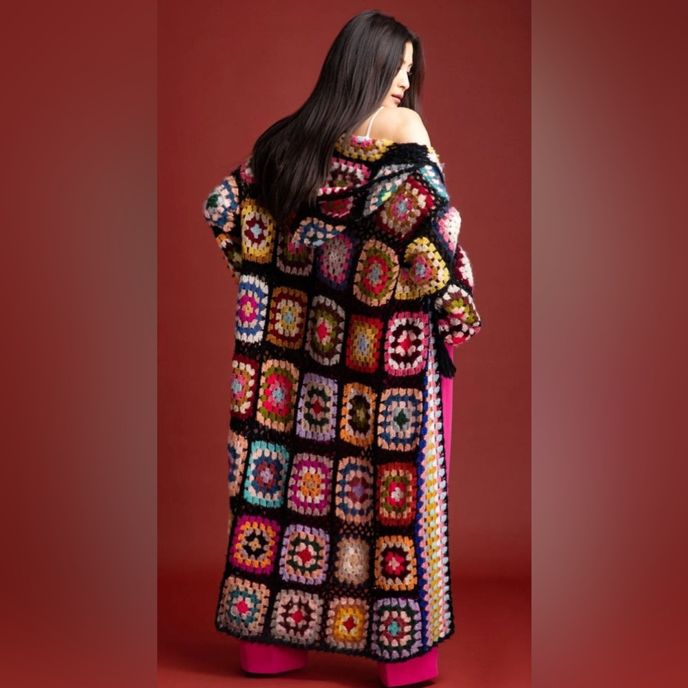♥️ 3 X HOST PICK ♥️ SAACHI granny square duster with hood S/M - Picture 4 of 8